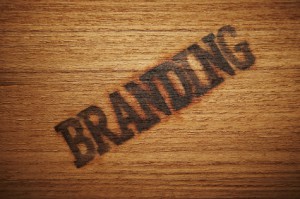 Holzplatte mit "Branding" Brandmark