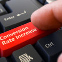 Conversion Rate Increase - Konzept auf einer roten Tastatur-Taste.