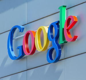 Google-Zeichen auf dem Google-Bürogebäude