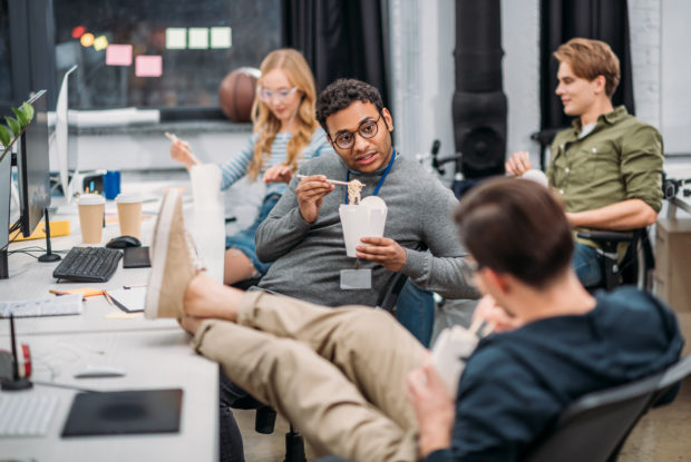 Networking in der Mittagspause: Die übersehene Karrierechance