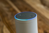 Amazon Echo Plus, das Spracherkennungs-Streaming-Gerät von Amazon