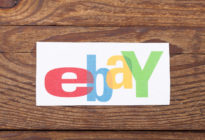 Ebay Logo auf Holz