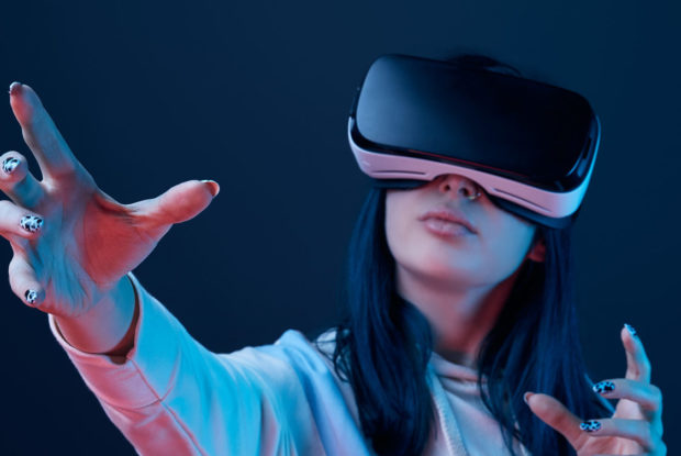 Augmented Reality vs. Virtual Reality: Die Unterschiede einfach erklärt