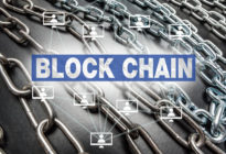 Mehrere Ketten, auf der sich die Aufschrift Block Chain befindet