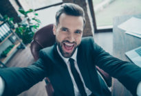 Selfie eines Businessmann im Büro