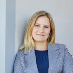 Porträtfoto von Monja Meier, Gründerin und CEO des Start-ups zum Arbeitsschutz, die EASI Control GmbH